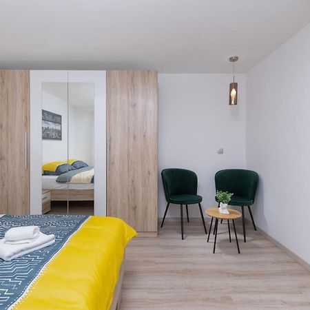 Apartment Ena Near Pula Amphitheater Екстериор снимка
