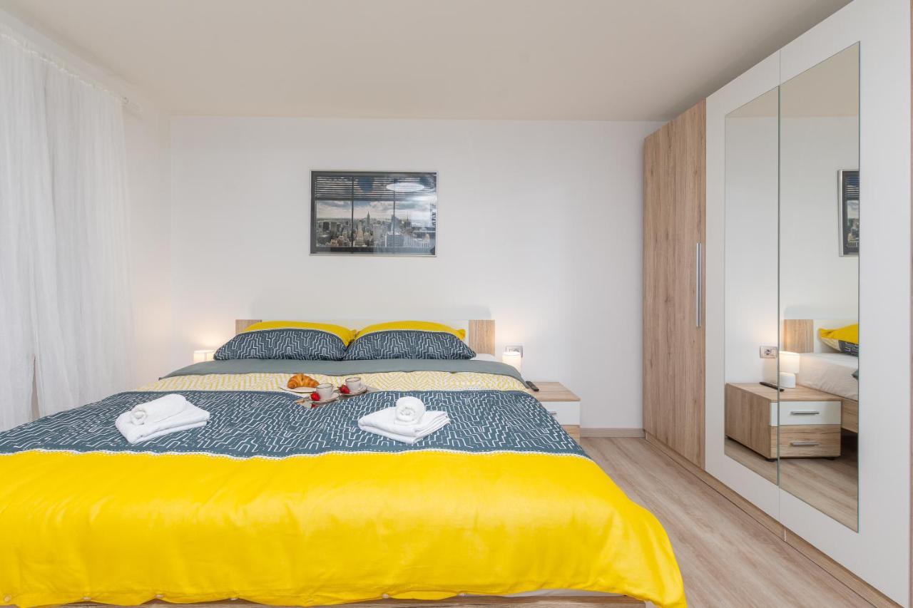 Apartment Ena Near Pula Amphitheater Екстериор снимка