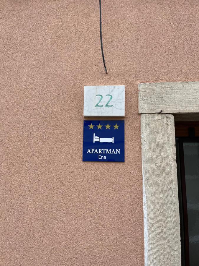 Apartment Ena Near Pula Amphitheater Екстериор снимка