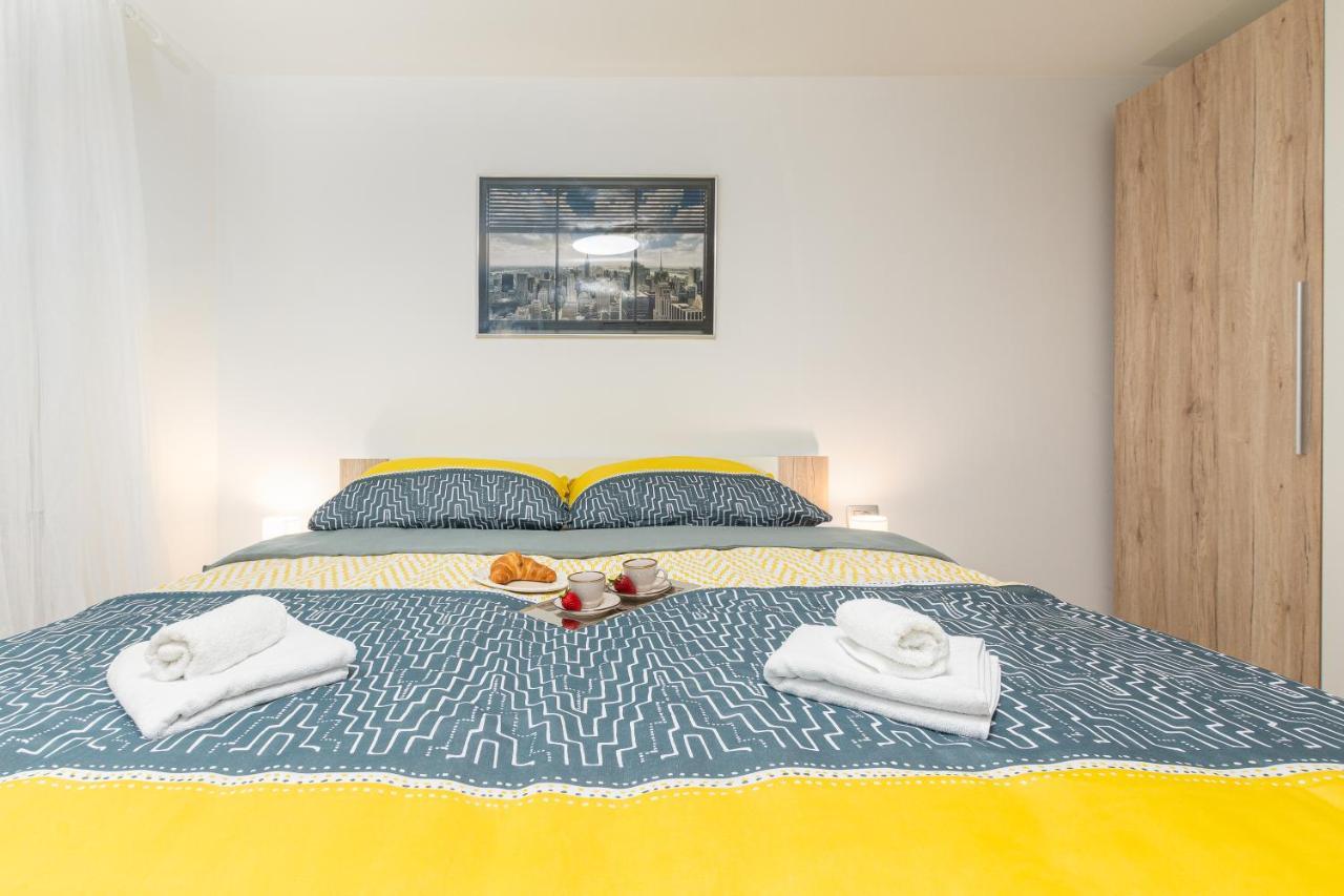 Apartment Ena Near Pula Amphitheater Екстериор снимка