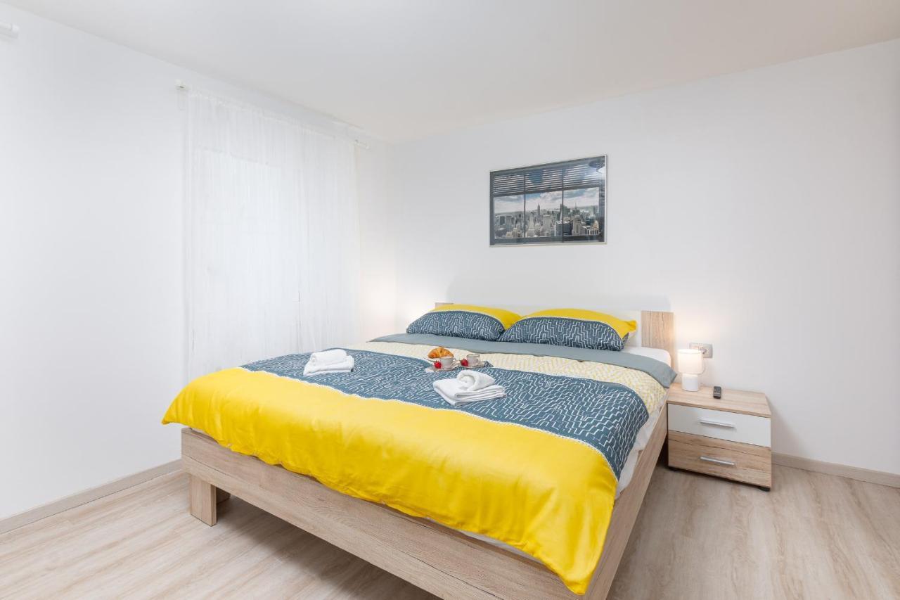 Apartment Ena Near Pula Amphitheater Екстериор снимка