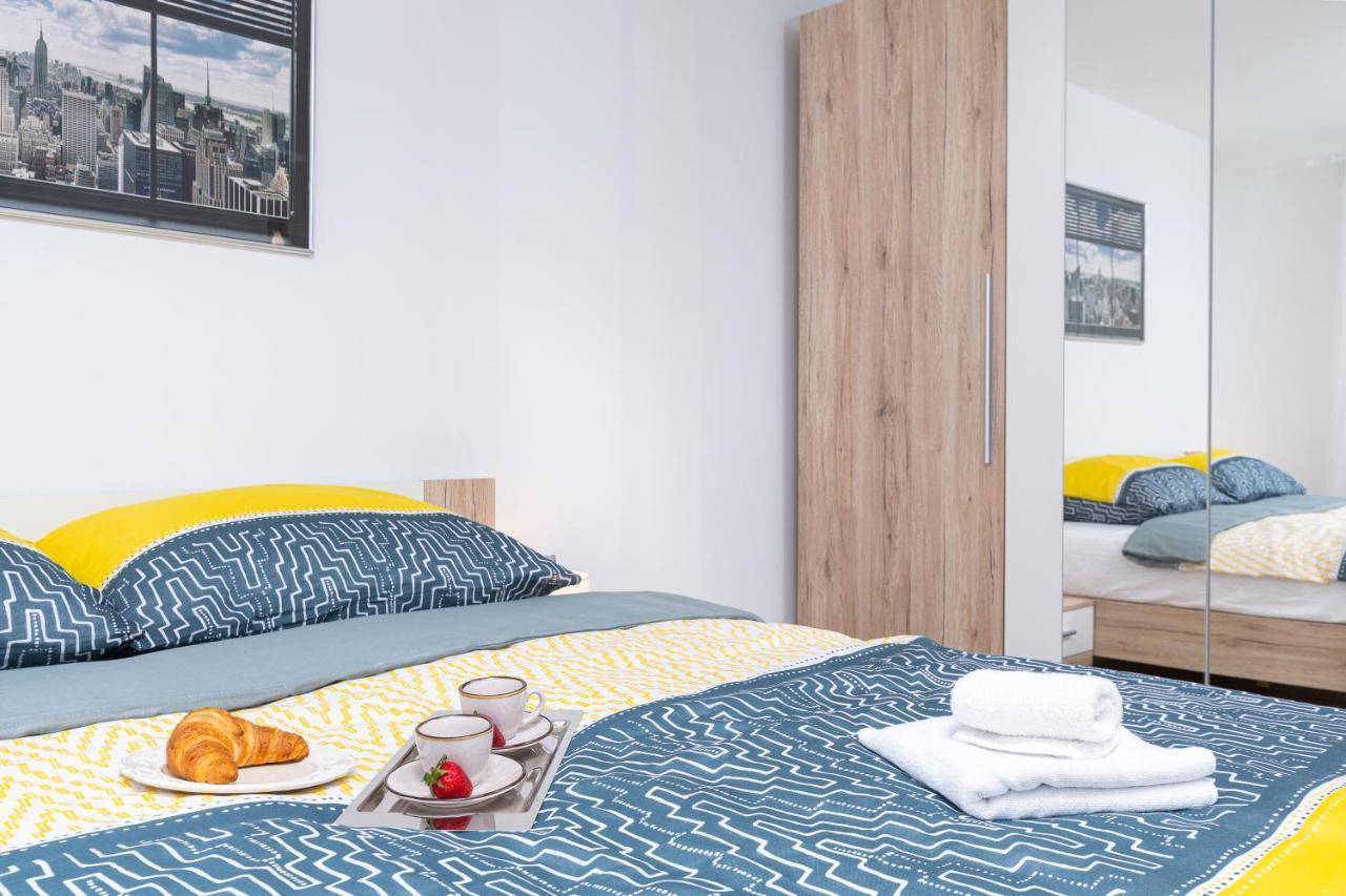 Apartment Ena Near Pula Amphitheater Екстериор снимка