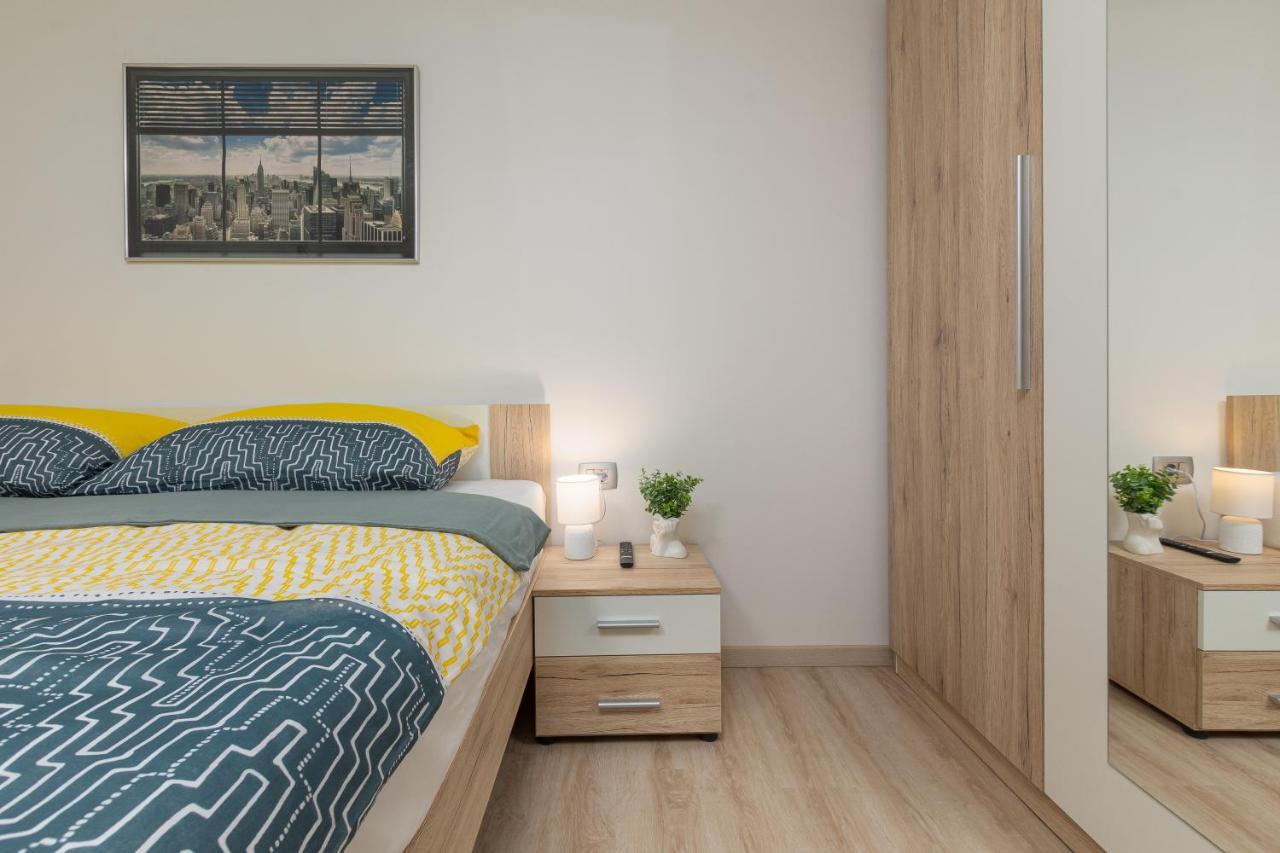 Apartment Ena Near Pula Amphitheater Екстериор снимка